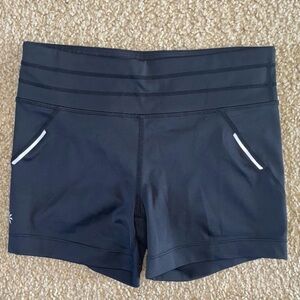 Athleta Women’s Black Cross It Shorty Athletic Shorts Size S